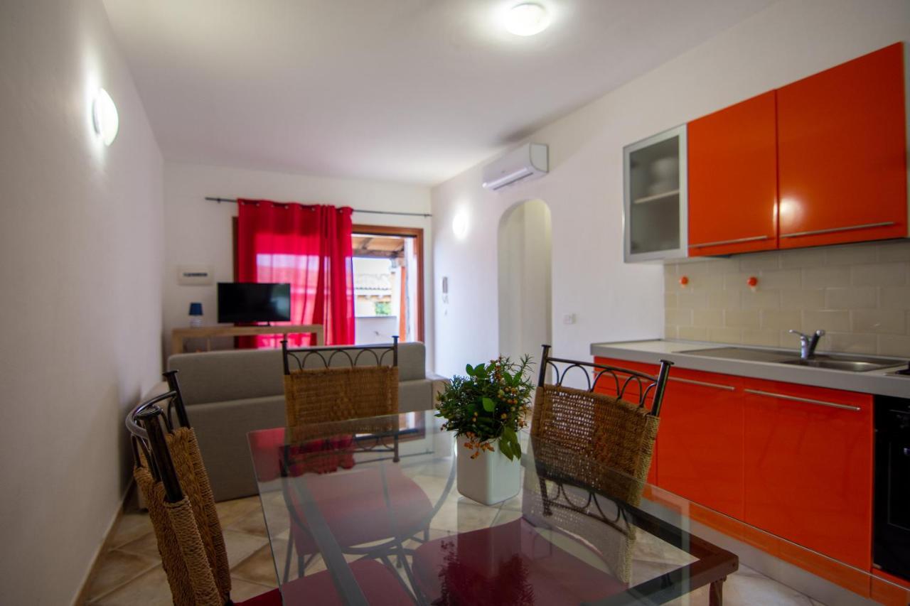 Апарт отель Residenze Il Girasole Гольфо-Аранчи Экстерьер фото