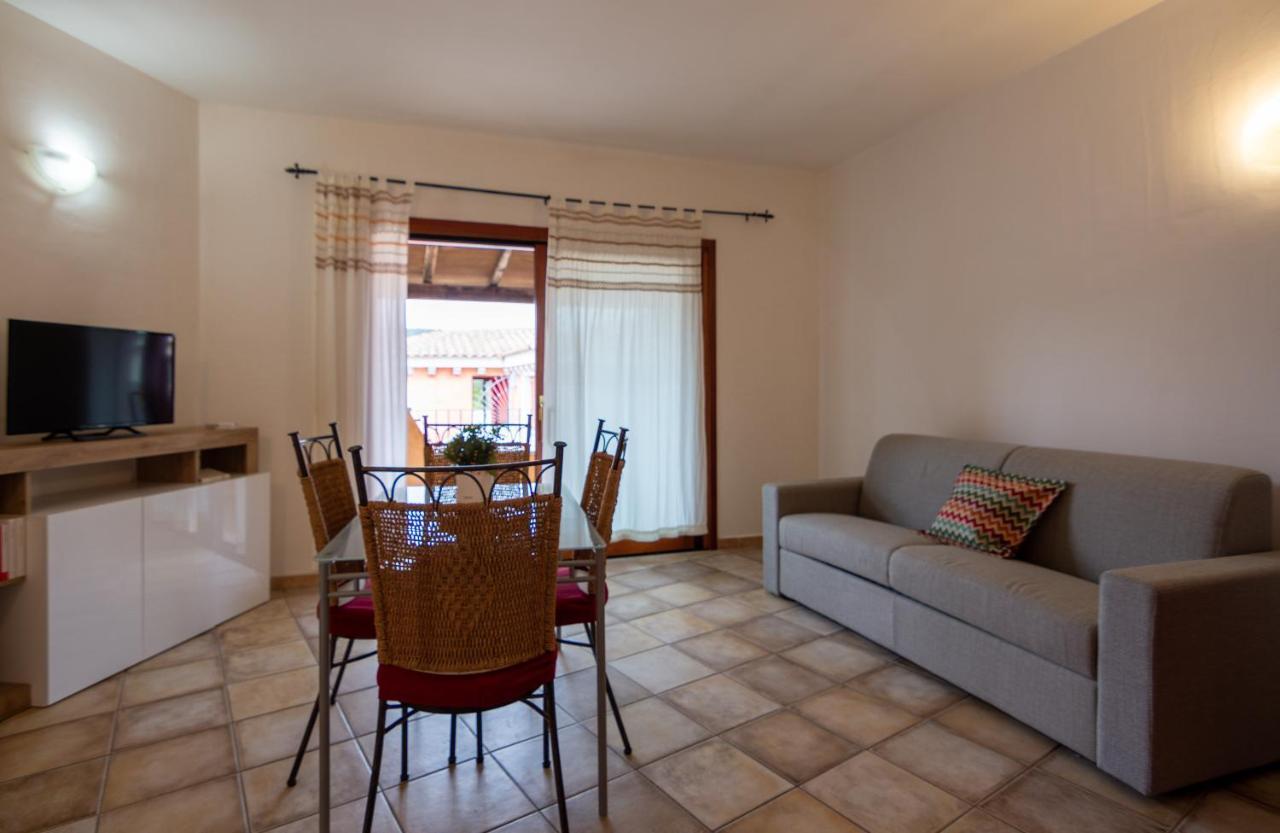 Апарт отель Residenze Il Girasole Гольфо-Аранчи Экстерьер фото