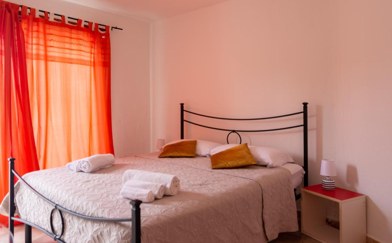 Апарт отель Residenze Il Girasole Гольфо-Аранчи Экстерьер фото